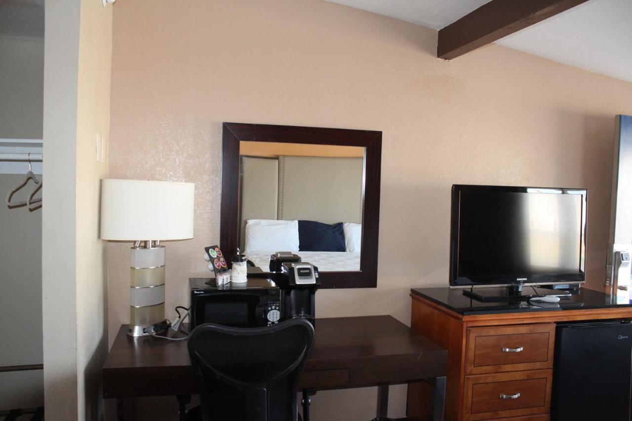 Travelodge By Wyndham Blythe Bagian luar foto