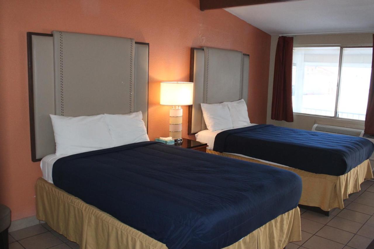 Travelodge By Wyndham Blythe Bagian luar foto