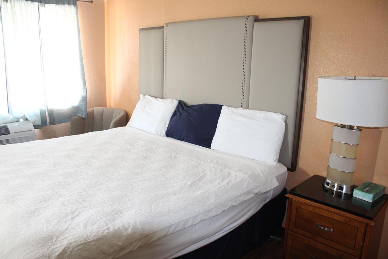 Travelodge By Wyndham Blythe Bagian luar foto